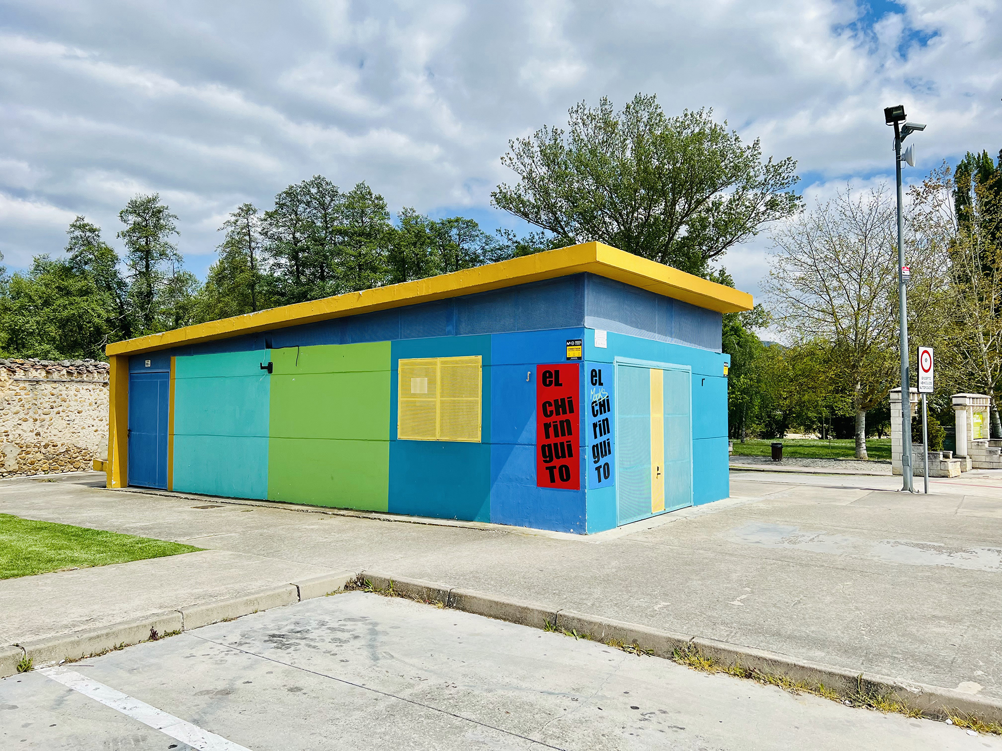 Licitación chiringuito de Villacobos y kiosko piscinas de Miñón