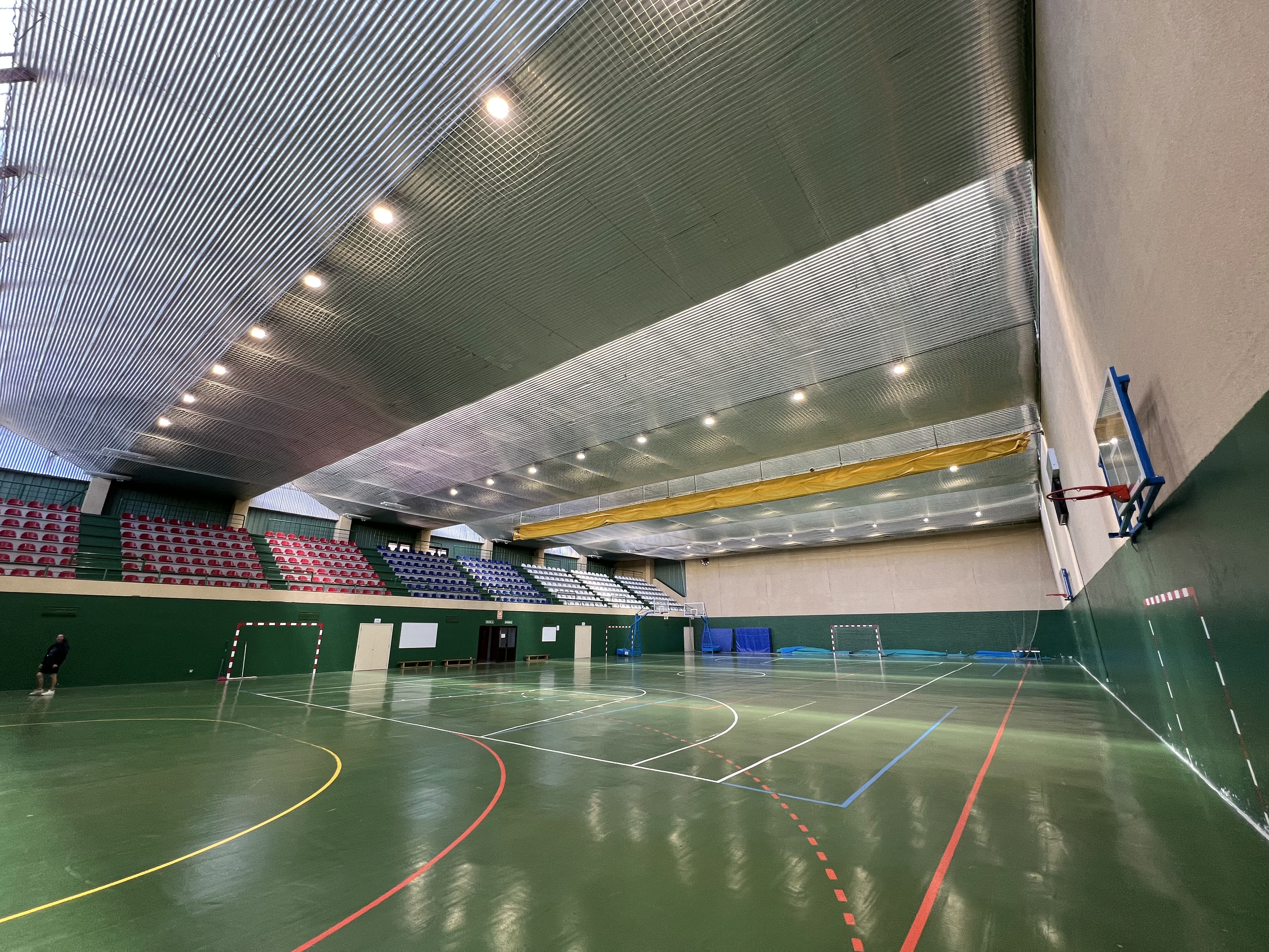 El Polideportivo Municipal (ECD) se pasa al LED y reduce su consumo eléctrico