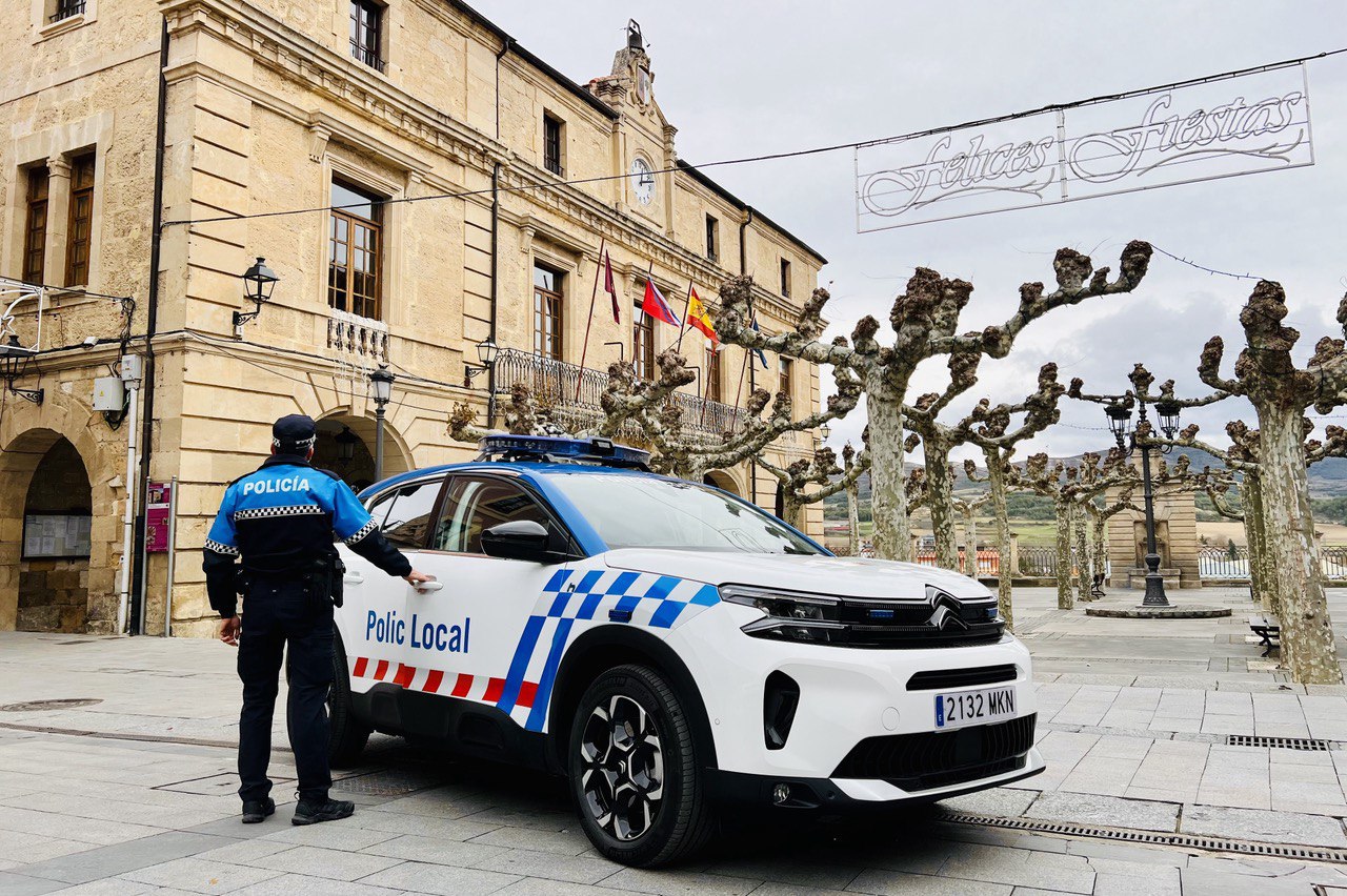 Medina de Pomar incorpora un nuevo coche patrulla híbrido para la Policía Local