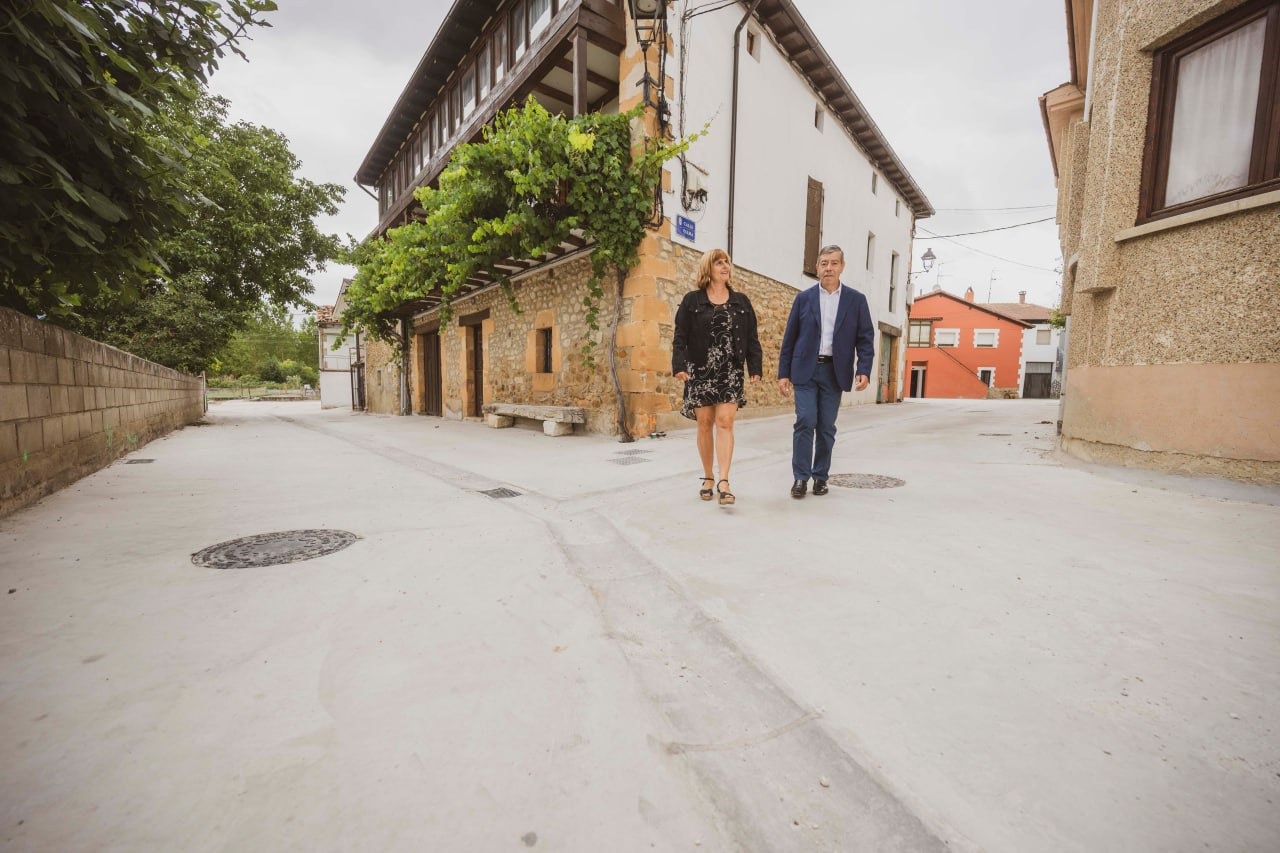 Isaac Angulo y e Inma Hierro en Villacomparada