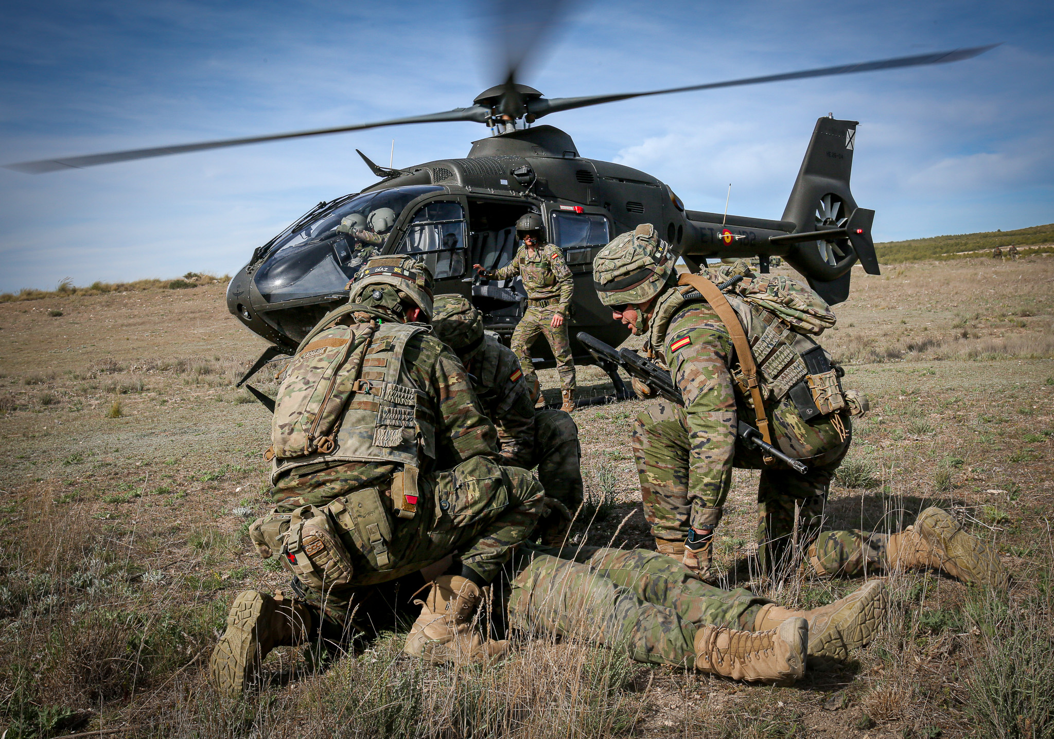 CONVOCATORIA ACCESO A MILITAR DE CARRERA Y DE COMPLEMENTO DE LAS FUERZAS ARMADAS Y GUARDIA CIVIL 2026